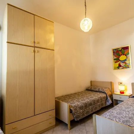 Delightful Holiday In Near Sea Holiday home